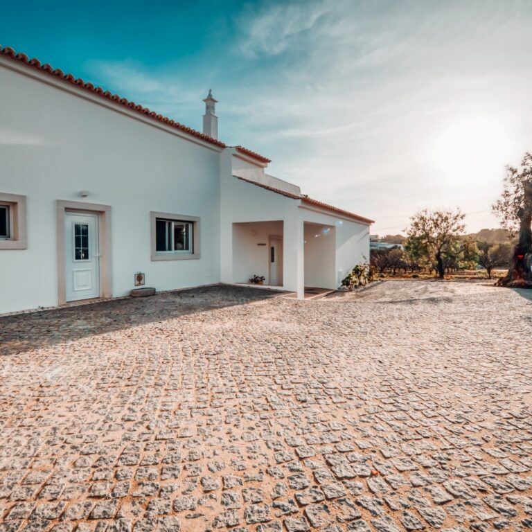 Exterior view of POMAR coliving located in Portugal
