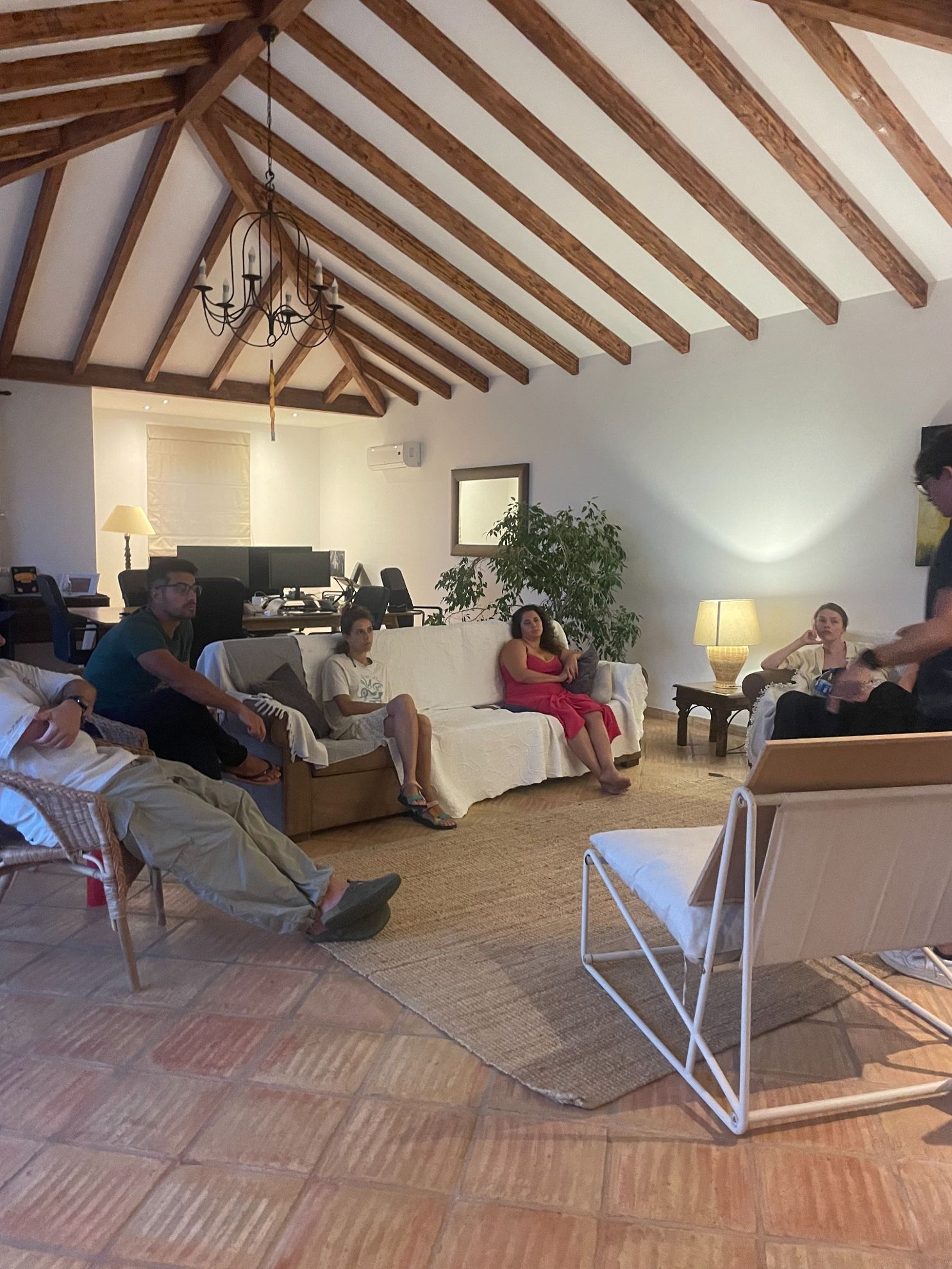 skilshare session at pomar coliving every tuesday in our living room